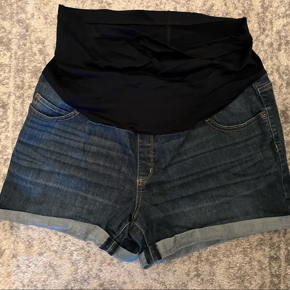 Liz Lange Maternity Jean shorts, XL 16, excellent used condition